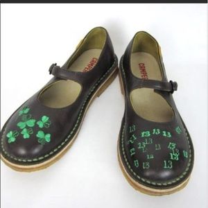 Camper brown with Irish shamrocks, Mary Jane’s last price drop before donating